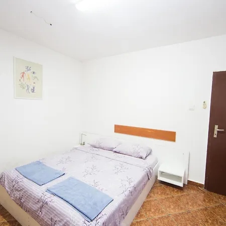 Apartment Krum Str - Basic Flat