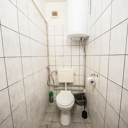Center - Basic Flat - 10 Min To The Beach * Burgas