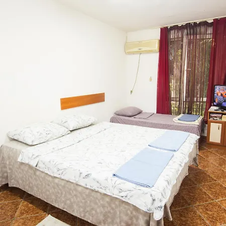 Apartamento Center - Basic Flat - 10 Min To The Beach *