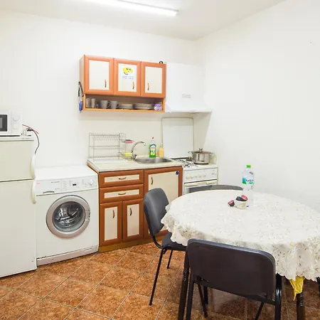 Krum Str - Basic Flat * Burgas