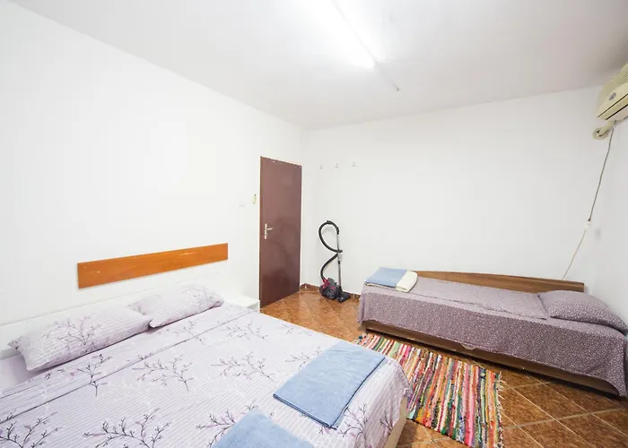 Basic Flat Krum Str Апартаменты Бургас